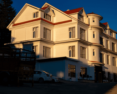 Kufri 2-Day Itinerary: Stay, Adventure, Snow & Sightseeing